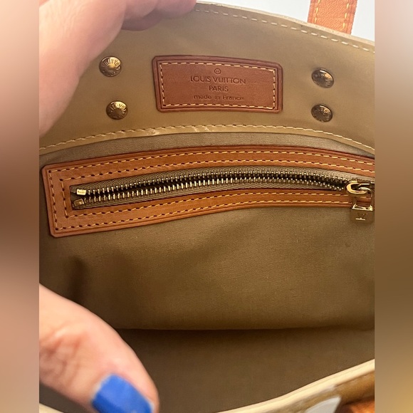 Louis Vuitton LV Reade PM Yellow Vernis Handbag- Vintage EUC - Picture 16 of 16